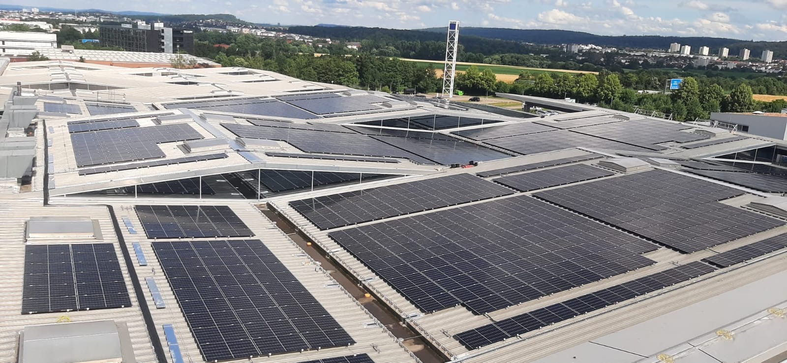 Stuttgart 2MW Industrial Rooftop Solar: How Distributed Assets Scale
